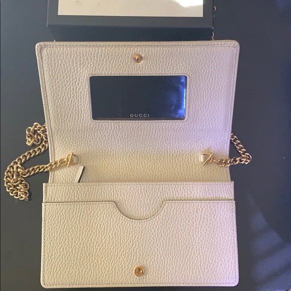 Gucci Chain Wallet - Picture 2 of 6
